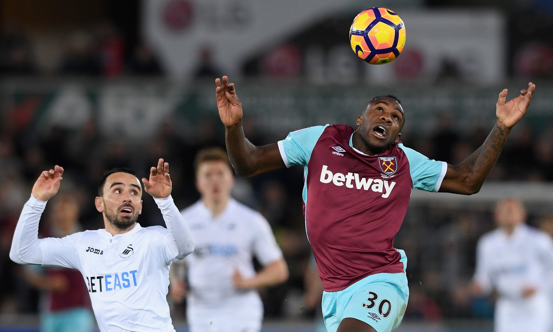 决于当场球 决于当场球